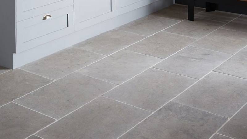 tumbled limestone floor tiles